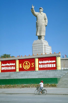 Maostatue in Kashgar