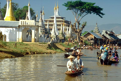 Markt auf dem Inle Lake